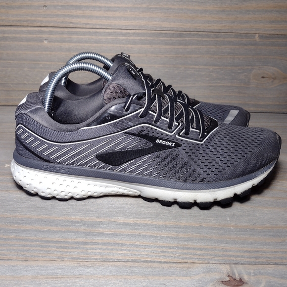 brooks ghost 12 mens size 9